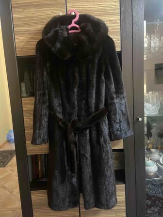 Шуба норковая с капюшоном р 48-50