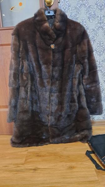 Продам норковую шубу