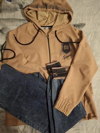 Костюм женский 46 размера