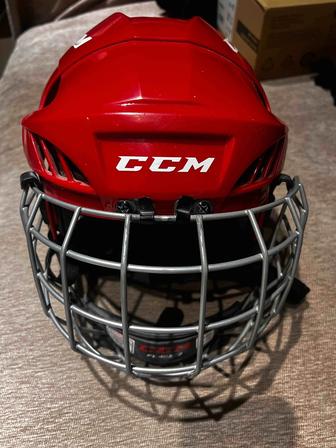 Шлем хоккейный