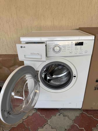 Продам стиральную машину LG
