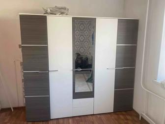 Шкаф