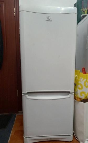 Продам холодильник Индезит