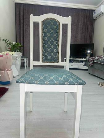 Продам стулья для гостиной