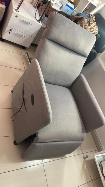 Кресло реклайнер. Материал велюр.