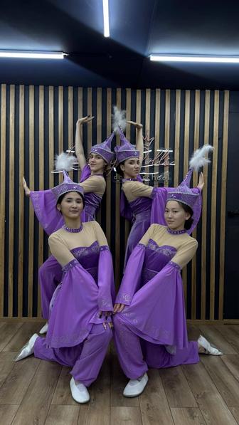 Продам костюмы казахские для танцевального коллектива