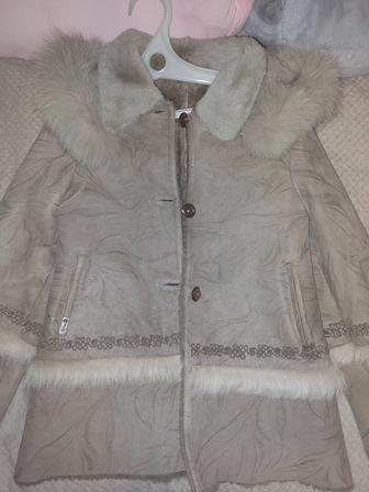 Детская дубленка на девочку