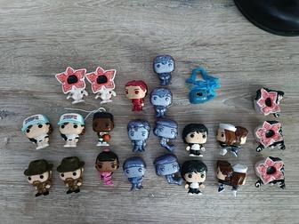 Продам или обменяю фигурки киндер джой осд