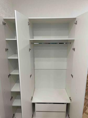 Шкаф белый 230х135х60см