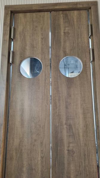 Установка дверей аккуратно с хорошими инструментами стаж 7 лет