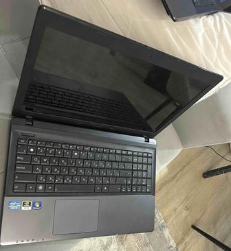 Ноутбук ASUS