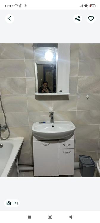 Раковина с зеркалом