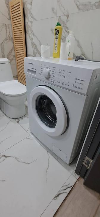 Продам стиральную машину Maunfeld