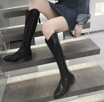 Продам женские сапоги