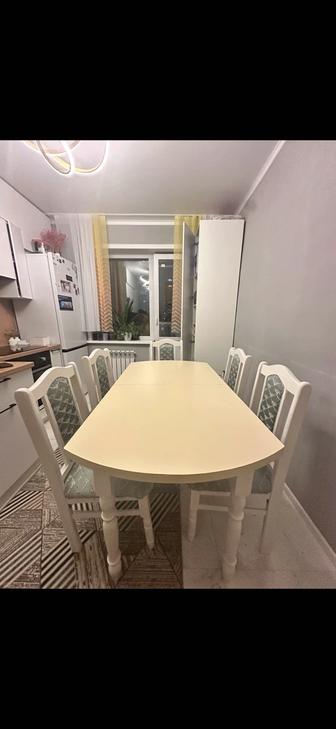 Продам стол раздвижной 6 стульев
