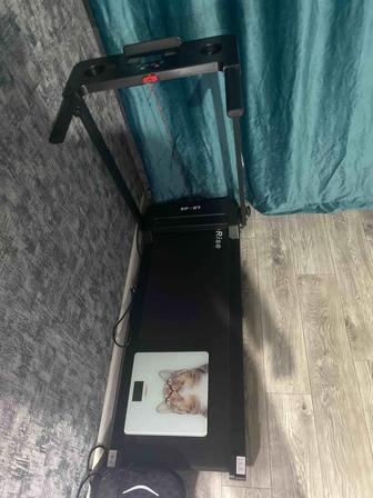 Продаю беговую дорожку