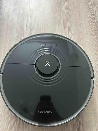 Робот-пылесос Roborock Q7 Max черный