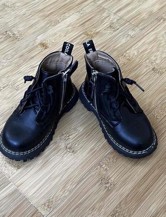 Детские ботинки на девочку 24 Р