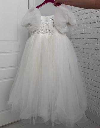 Платье на девочку