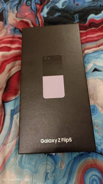 Смартфон Samsung Flip 5