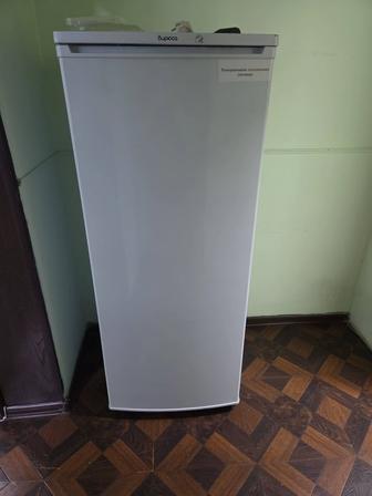 Холодильник Бирюса