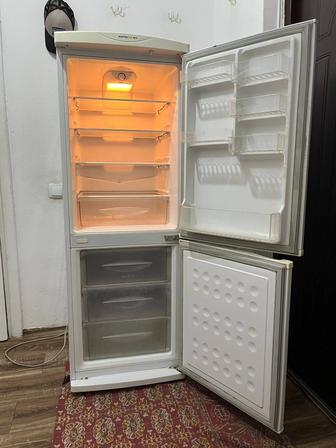 Продам холодильник LG