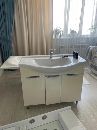 Продам шкаф с раковиной и шкаф с зеркалом для ванной