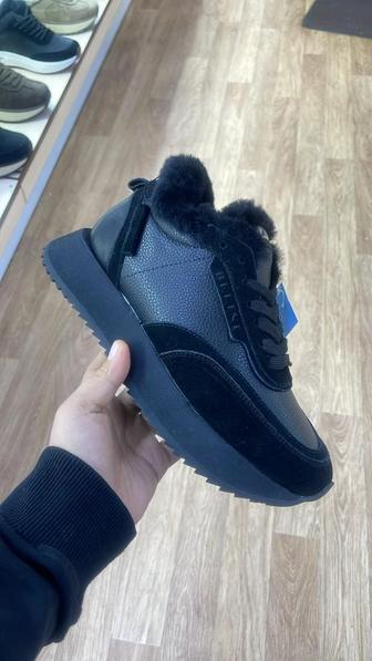 Зимние кросовки