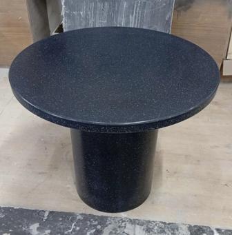 Стол из искусственного камня