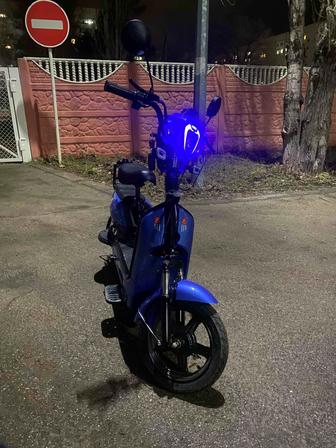 Электроскутер электровелик Велик