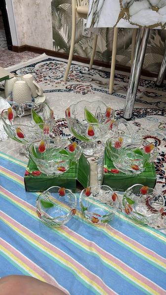 Посуда фруктовая ваза, конфетница,салатница.