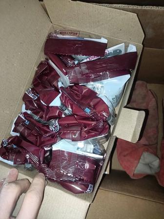 Новые выключатели Bylectrica, электроды и диски (остатки стройматериалов)