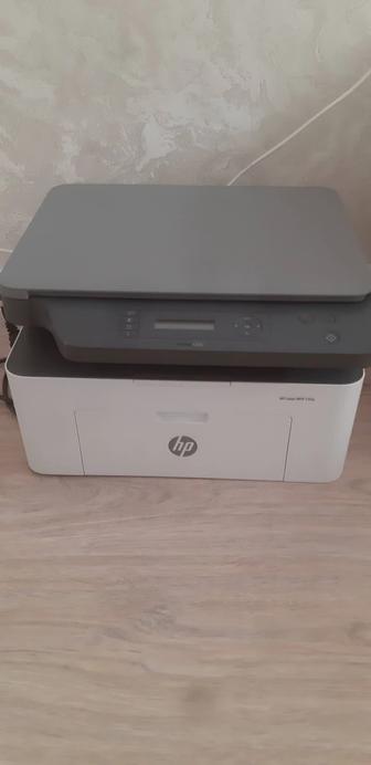 Продаю принтер HP