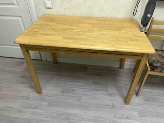 Стол и стулья