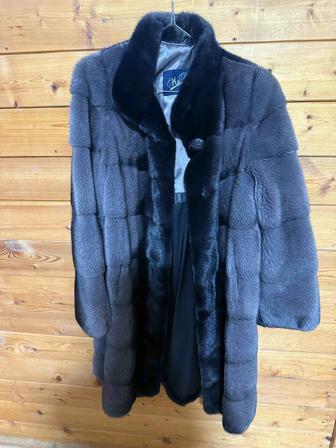 Продам норковую шубу