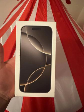 iPhone 16 pro 256 gb natural titanium