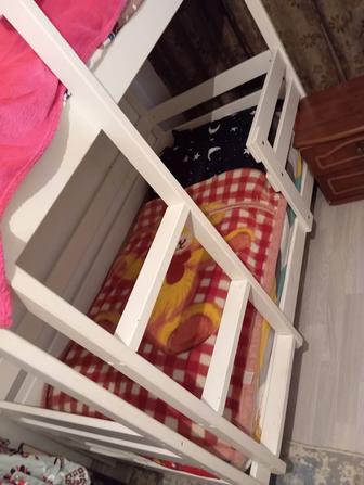 Продам детскую кровать