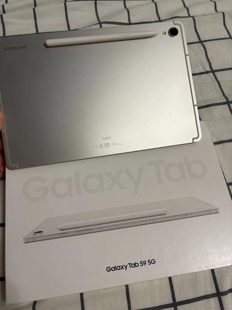 Продаю планшет Samsung