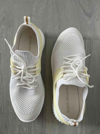 Кроссовки Oysho новые