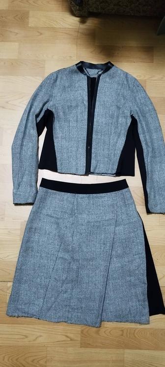 Продам женский костюм