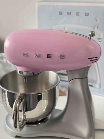 Smeg миксер