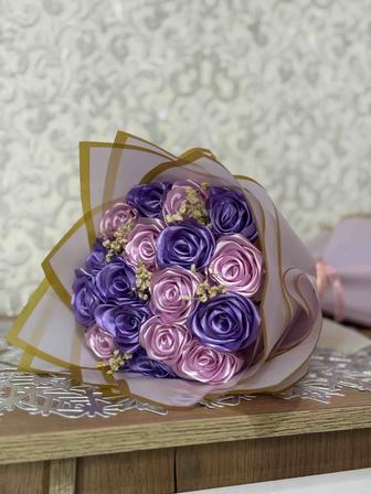 Атласные цветы