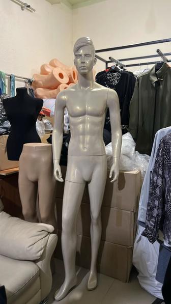 Продам манекены б/у ,в хорошем состоянии