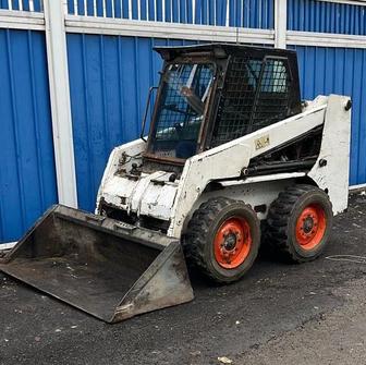 Бобкэт уборка снега