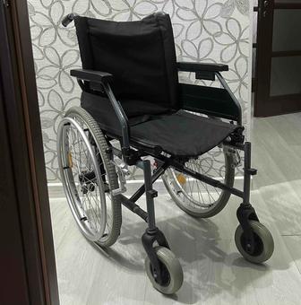 Инвалидное кресло