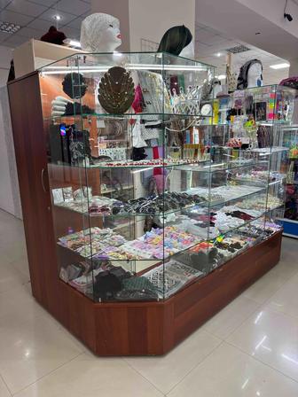 Продаю витрину