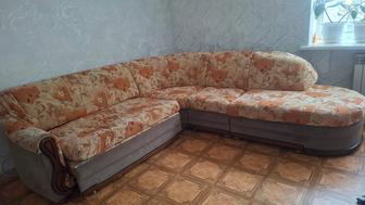 Продам диван угловой
