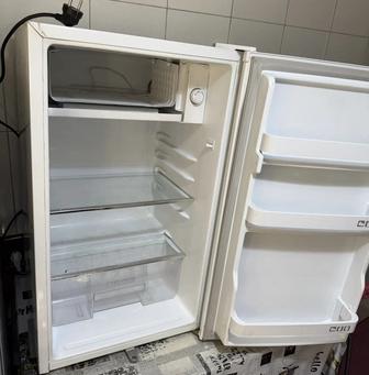 Продам холодильник компактный от Artel
