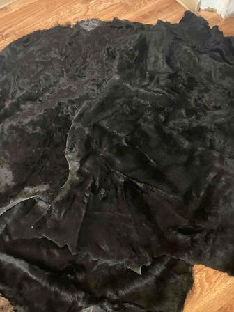 Продам войлочное покрытие из овечьих шкур.