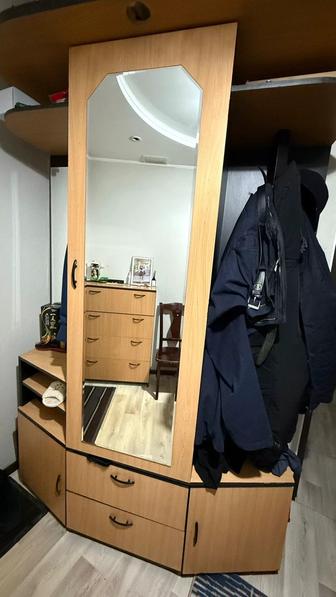 Шкаф и обувница